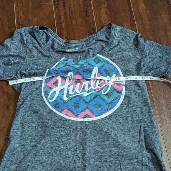 2/30$ 🔮 Hurley Tee Small - Picture 5 of 7